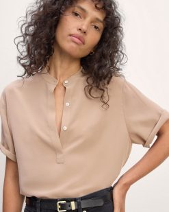 Alternative view of The Popover Top in Washable Silk | Chanterelle
