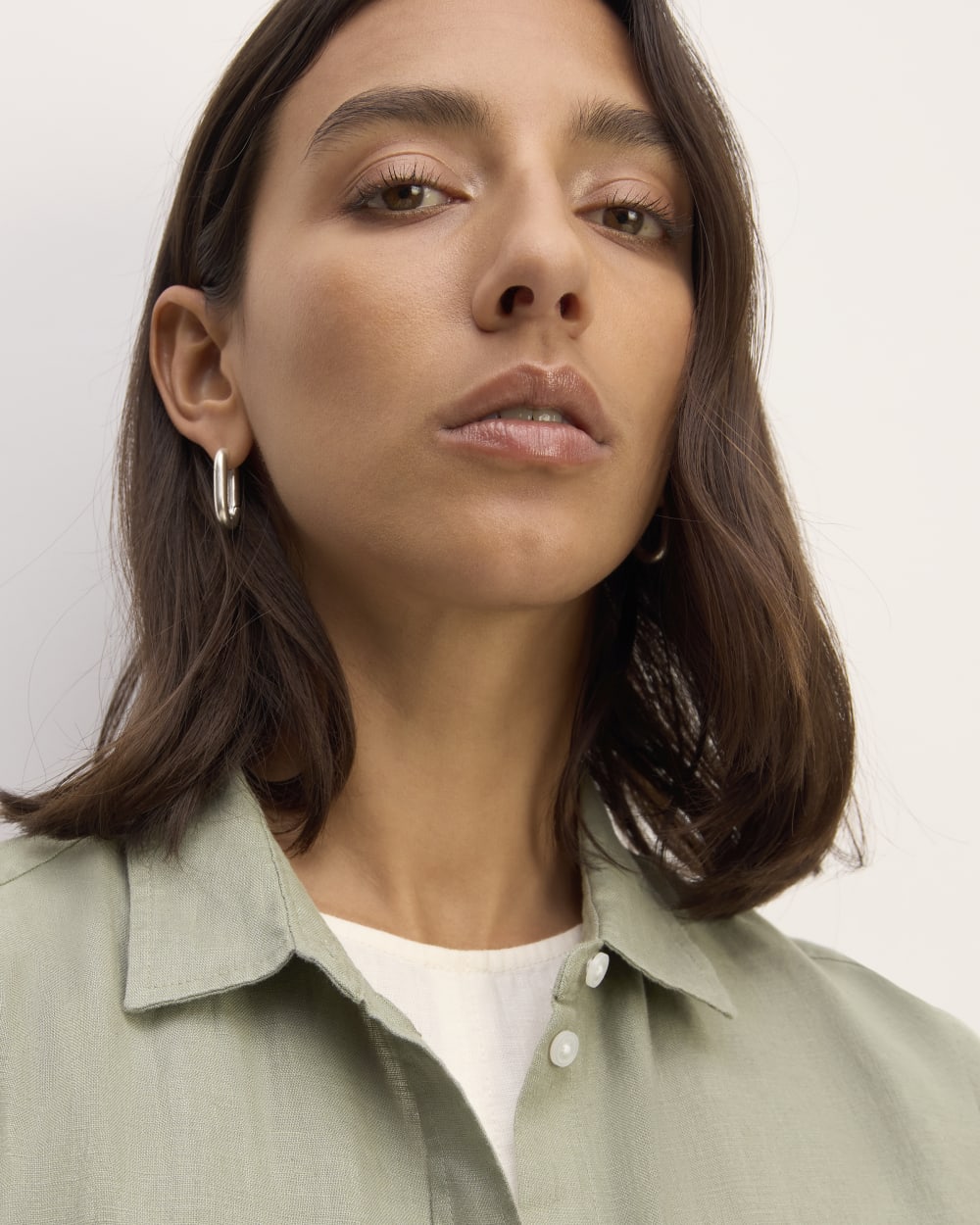 The Must-Have Shirt in Linen | Sage Green - Image 4