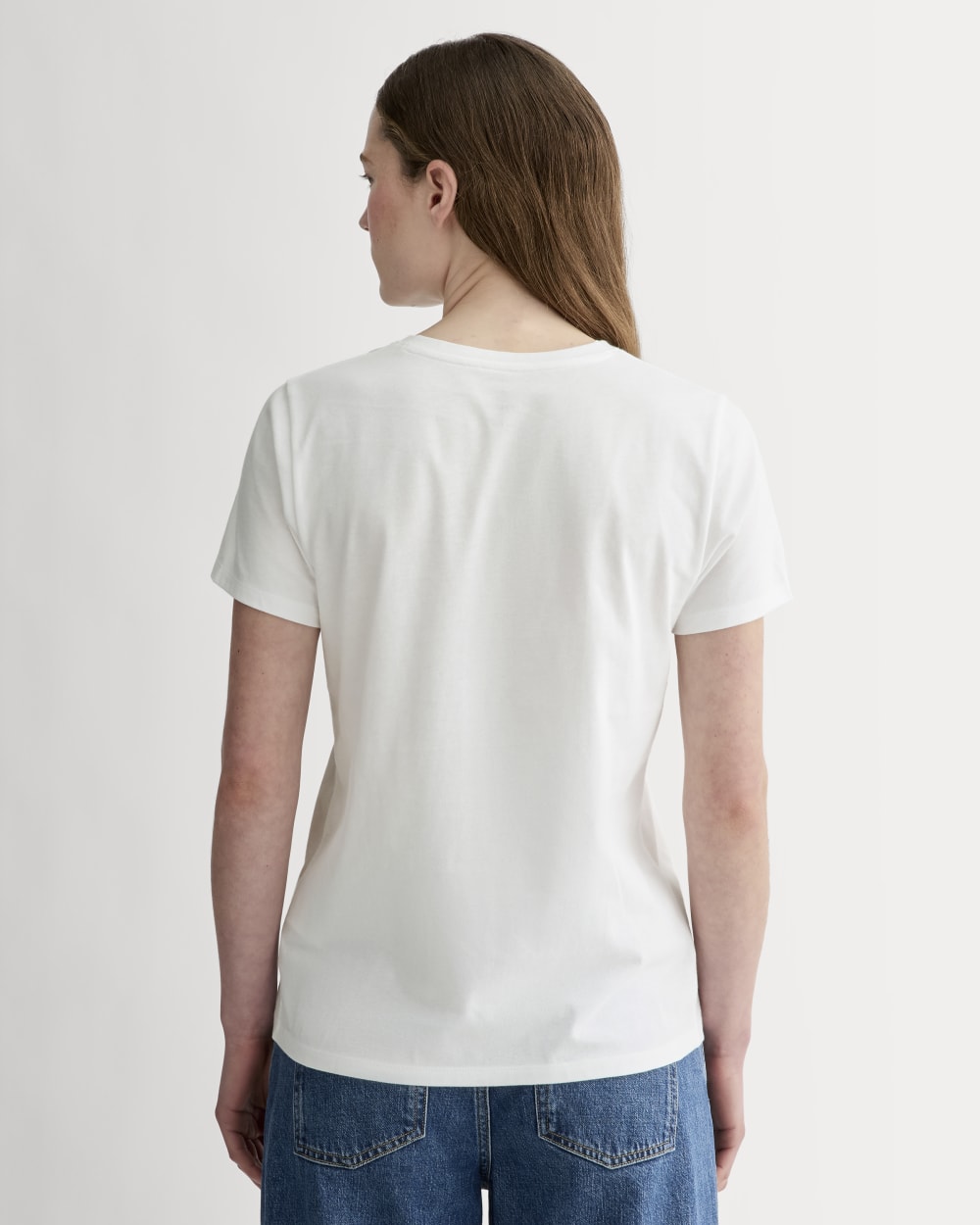 The Slim V-Neck Tee in Essential Cotton | White - Image 4