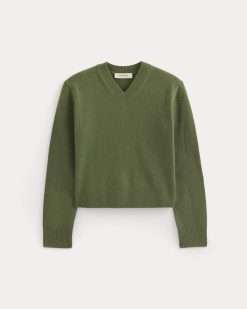 Alternative view of Cashmere Cropped High-V Sweater | Forest Green