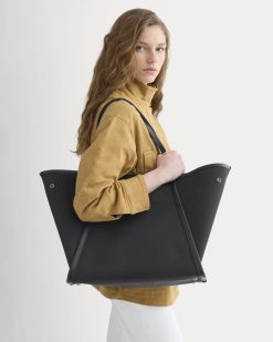 Alternative view of Canvas Lug Tote | Black