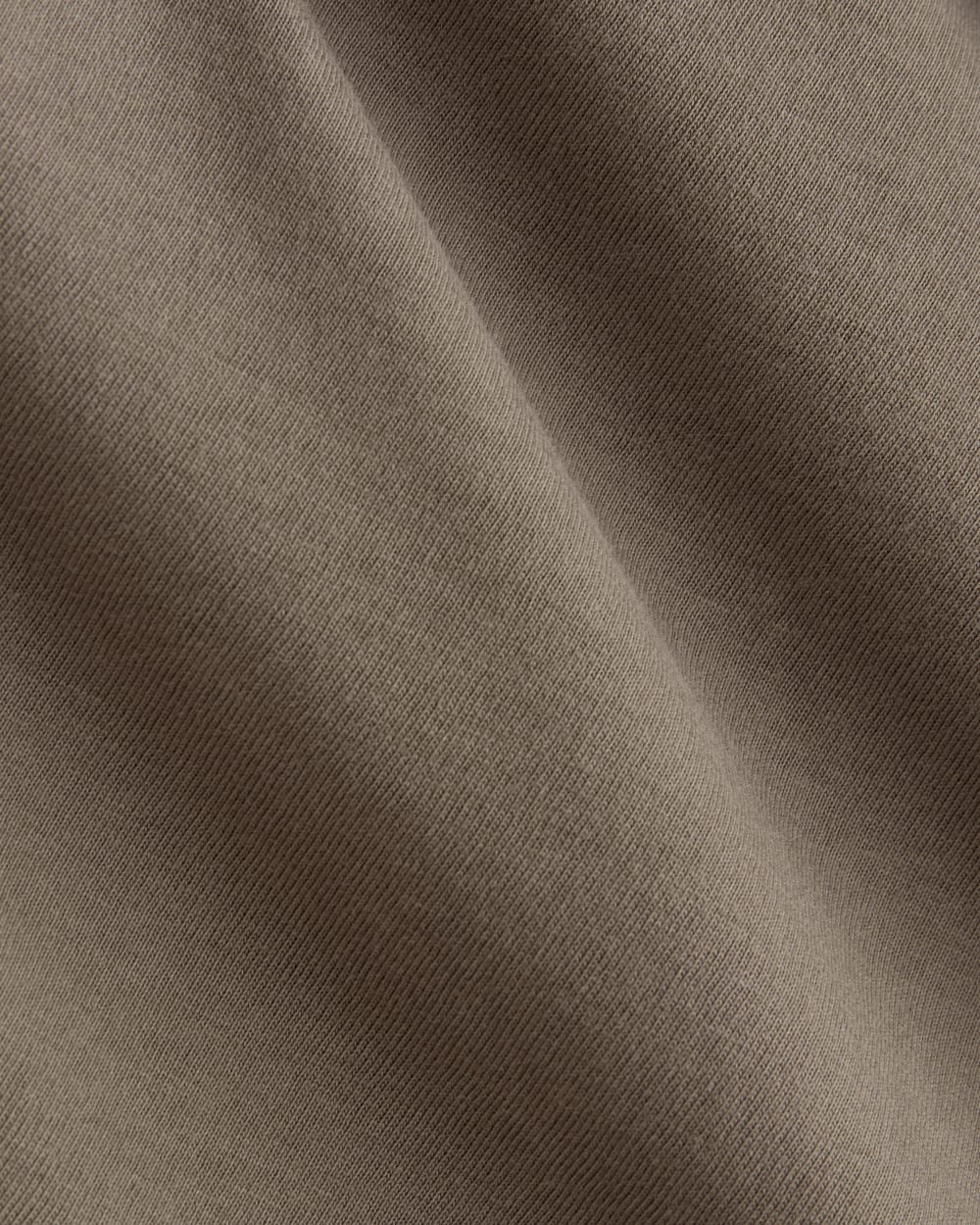 The Slim V-Neck Tee in Essential Cotton | Clay - Image 5