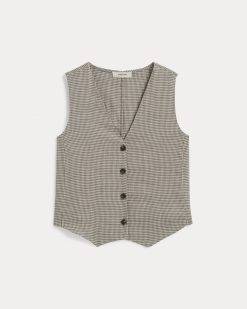 Alternative view of The Vest in Stretch Linen | Deep Taupe Mini Gingham