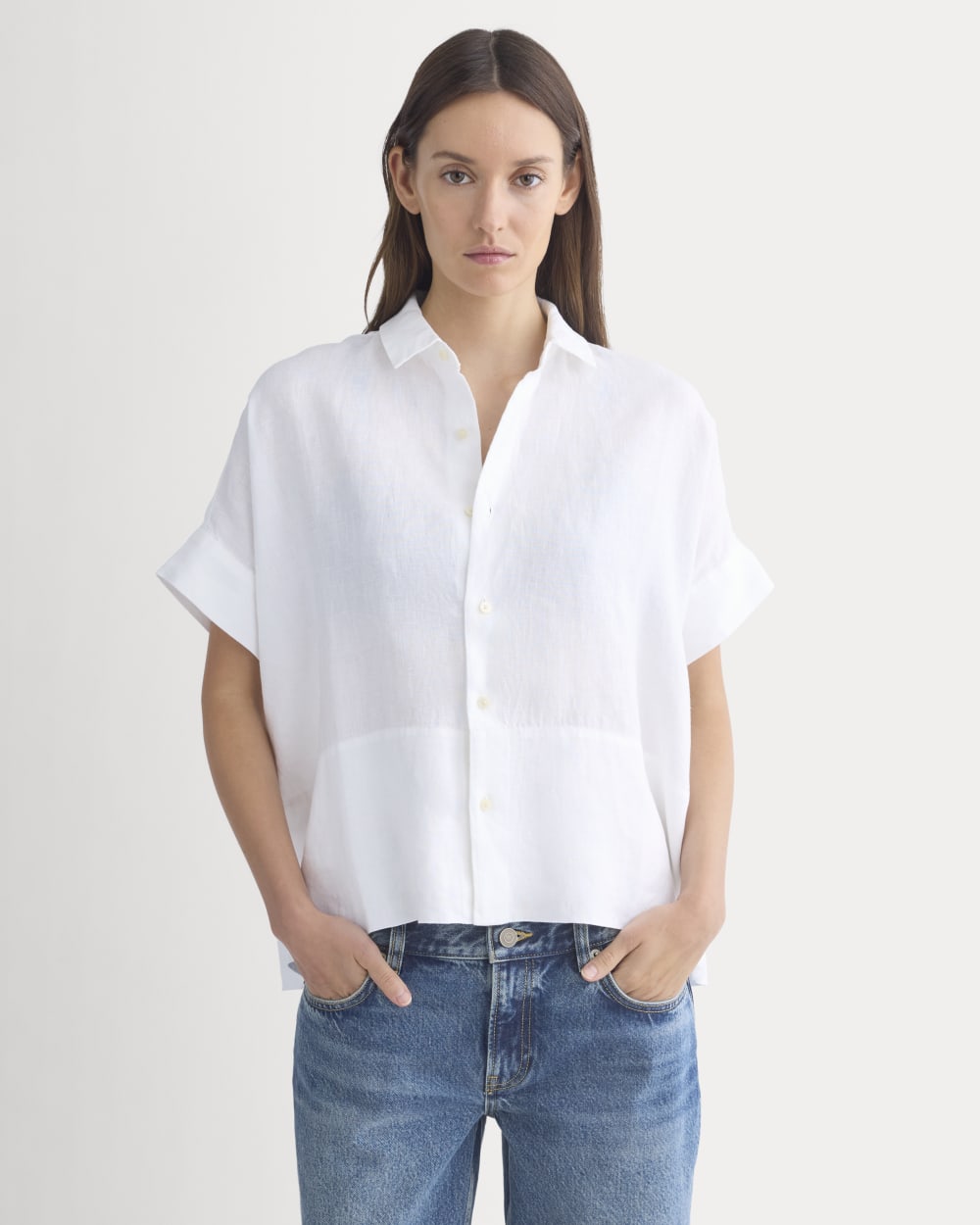 The Boxy Shirt in Linen | White