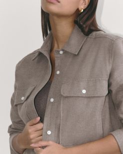 Alternative view of The Boyfriend Shirt in Flannel | Taupe Melange