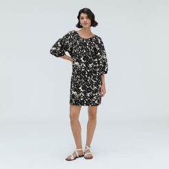 Alternative view of The Seersucker Puff Sleeve Dress | Black / Canvas Floral