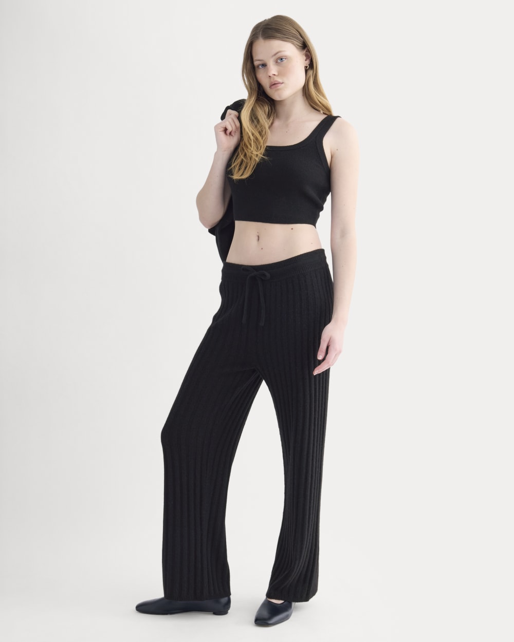Cashmere Cropped Tank | Black - Image 4
