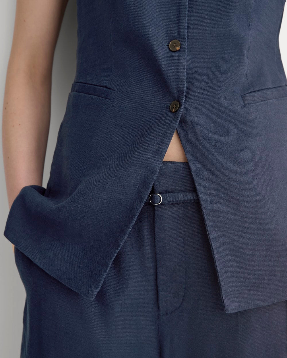 Long Vest in Stretch Linen | Navy - Image 5