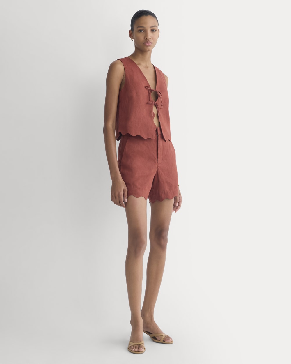 Tie-Front Scallop Tank in Linen | Henna Red - Image 3
