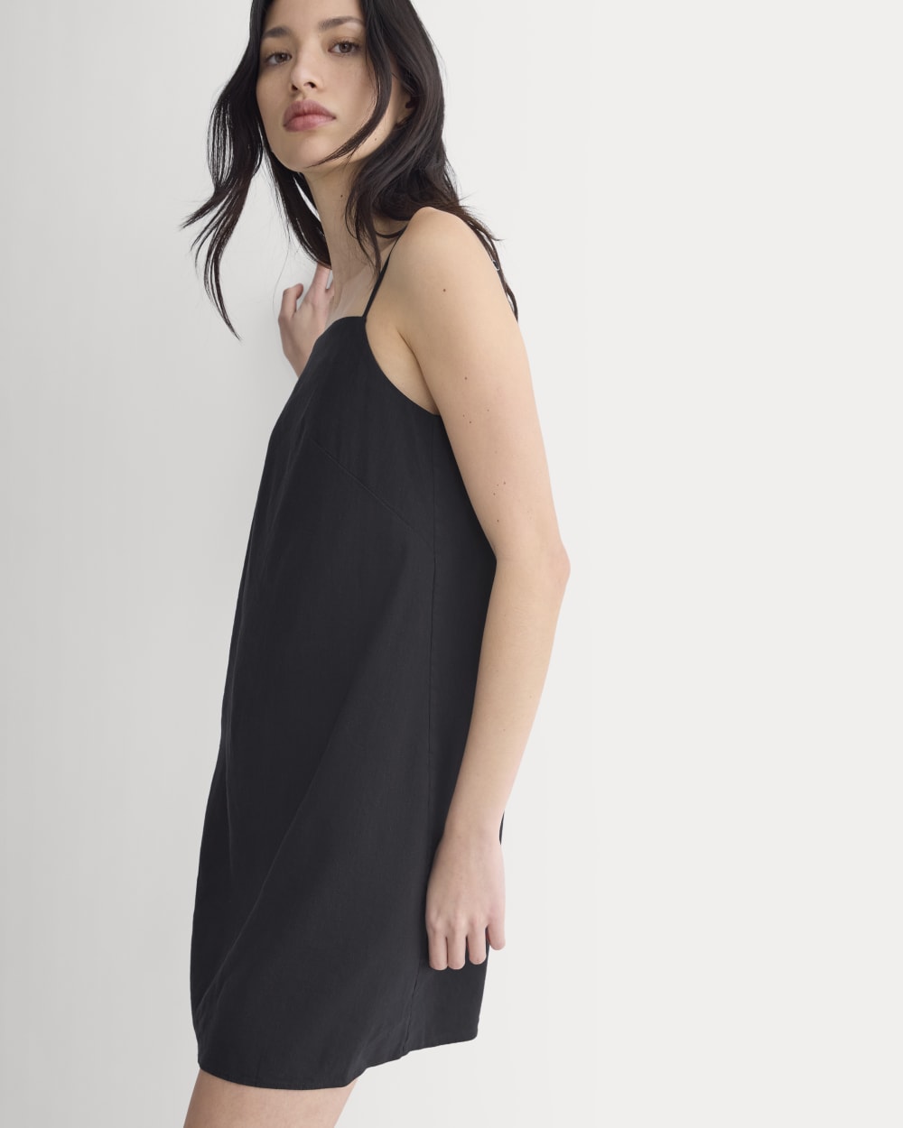 Mini Shift Dress in Stretch Linen | Black - Image 5