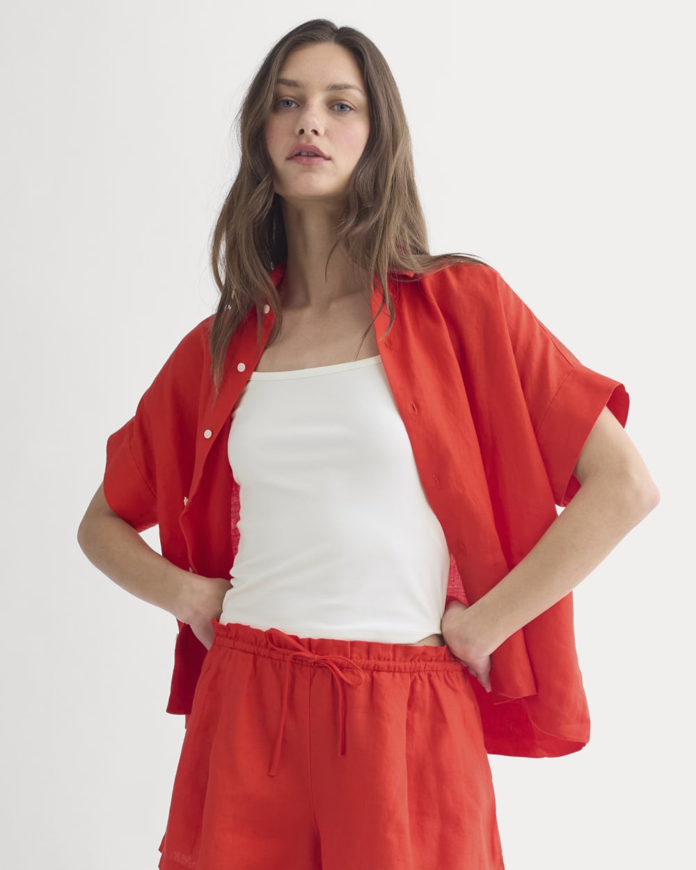 The Boxy Shirt in Linen | Fiery Red - Image 3