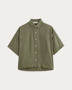 Alternative view of The Short-Sleeve Square Shirt in Butterlite | Kalamata