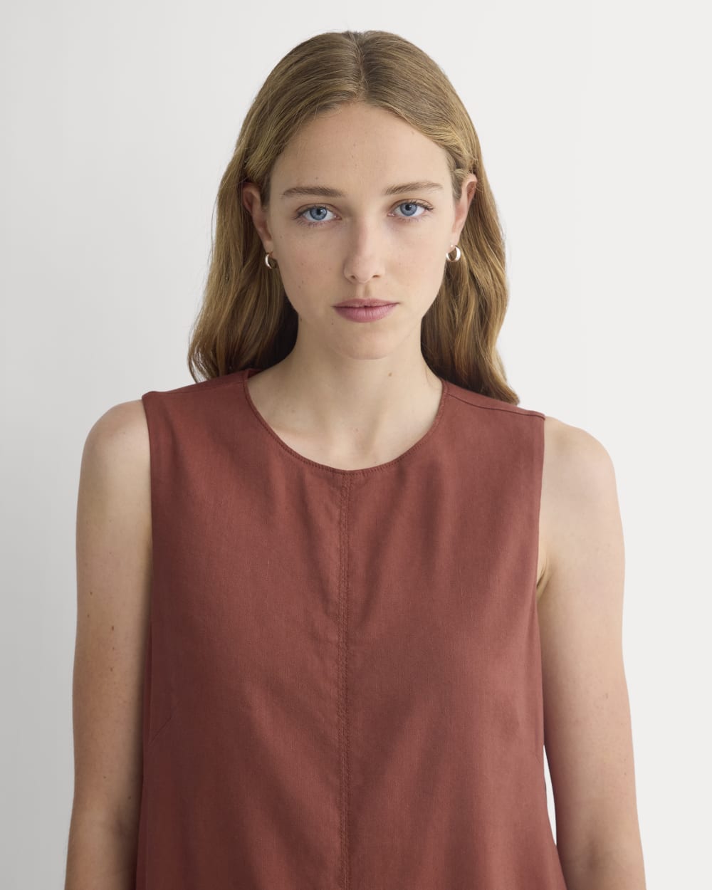 The Shift Dress in Stretch Linen | Henna Red - Image 4