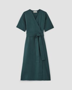 Alternative view of The Wrap Dress in Linen | Dark Sea