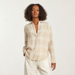 Alternative view of The Must-Have Shirt in Linen | Iced Coffee Grid