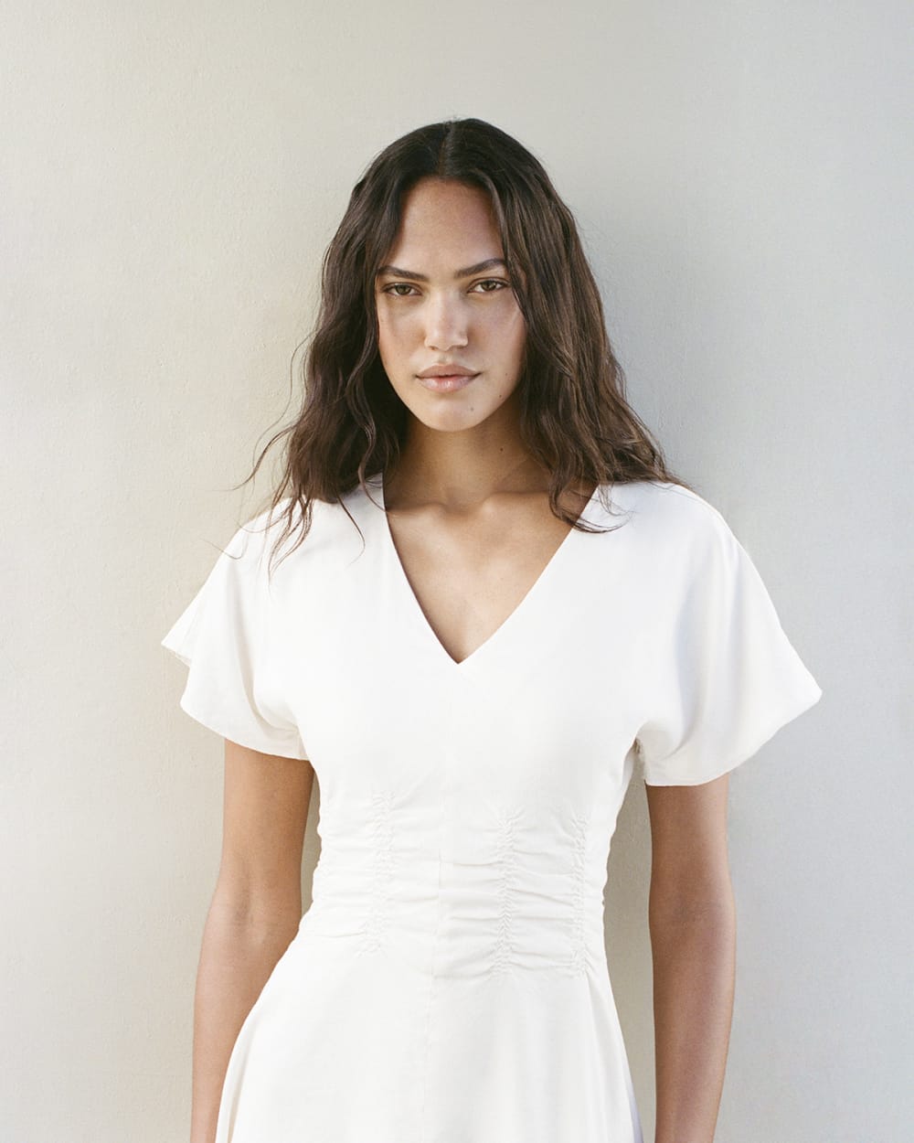 Cinched Dress in Stretch Linen | Bone - Image 7