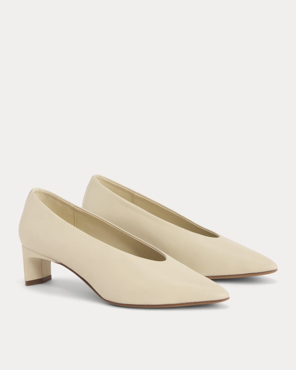 Made in Italy Almond-Toe Pump | Crema - Image 2