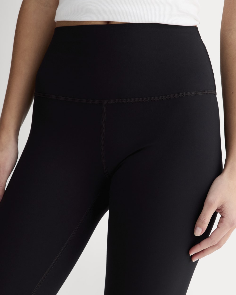 The Perform 24/7 Legging | Black | 28 Inseam - Image 4