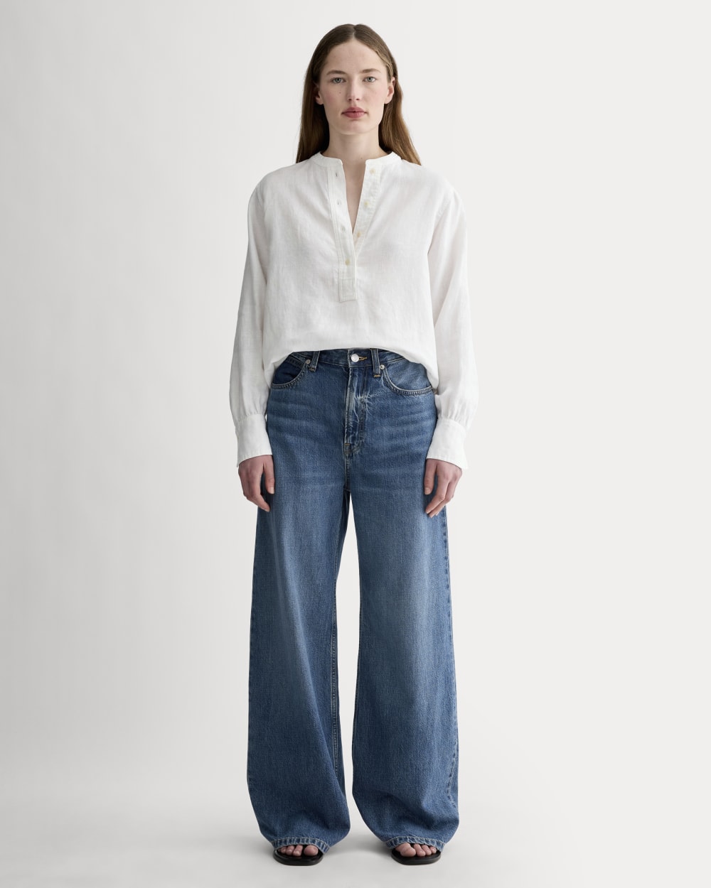 The Henley Shirt in Linen | White - Image 3