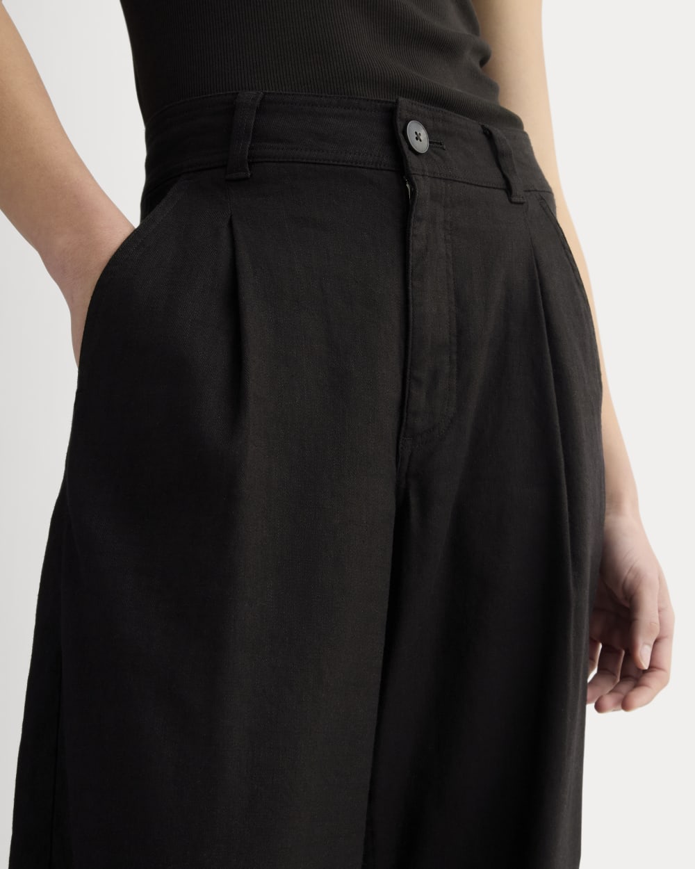 The Everywhere Pant in Stretch Linen | Black - Image 5