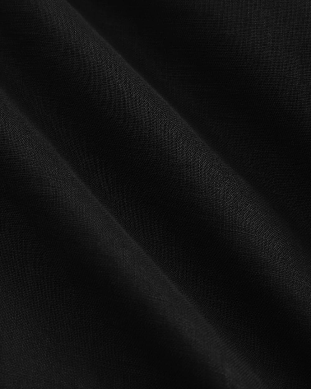The Boxy Shirt in Linen | Black - Image 6
