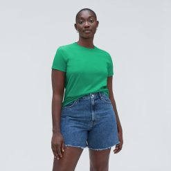 Alternative view of The Box-Cut Tee in Essential Cotton | Bright Jade | No Pocket