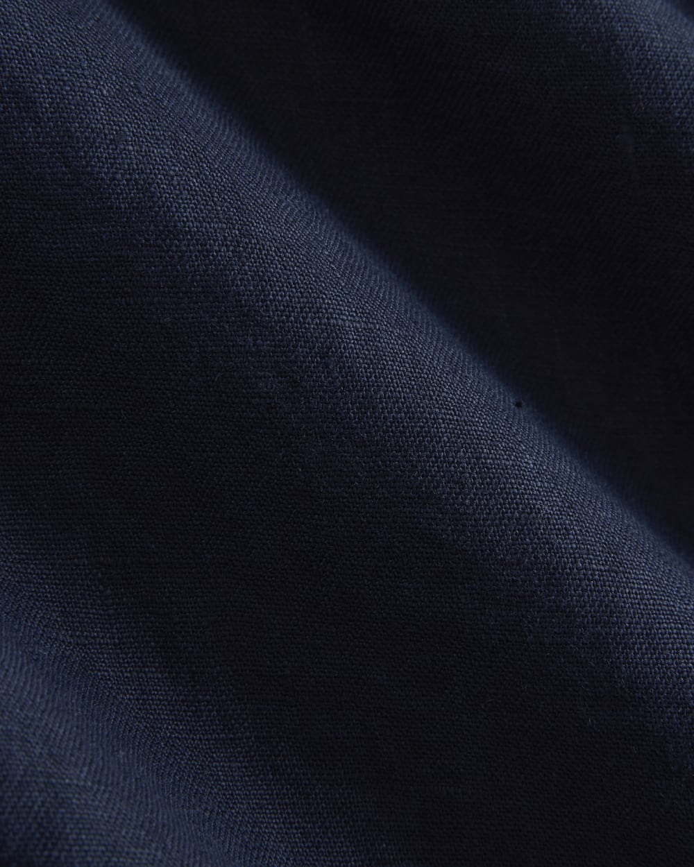 Popover Shirt in Linen | Navy - Image 6