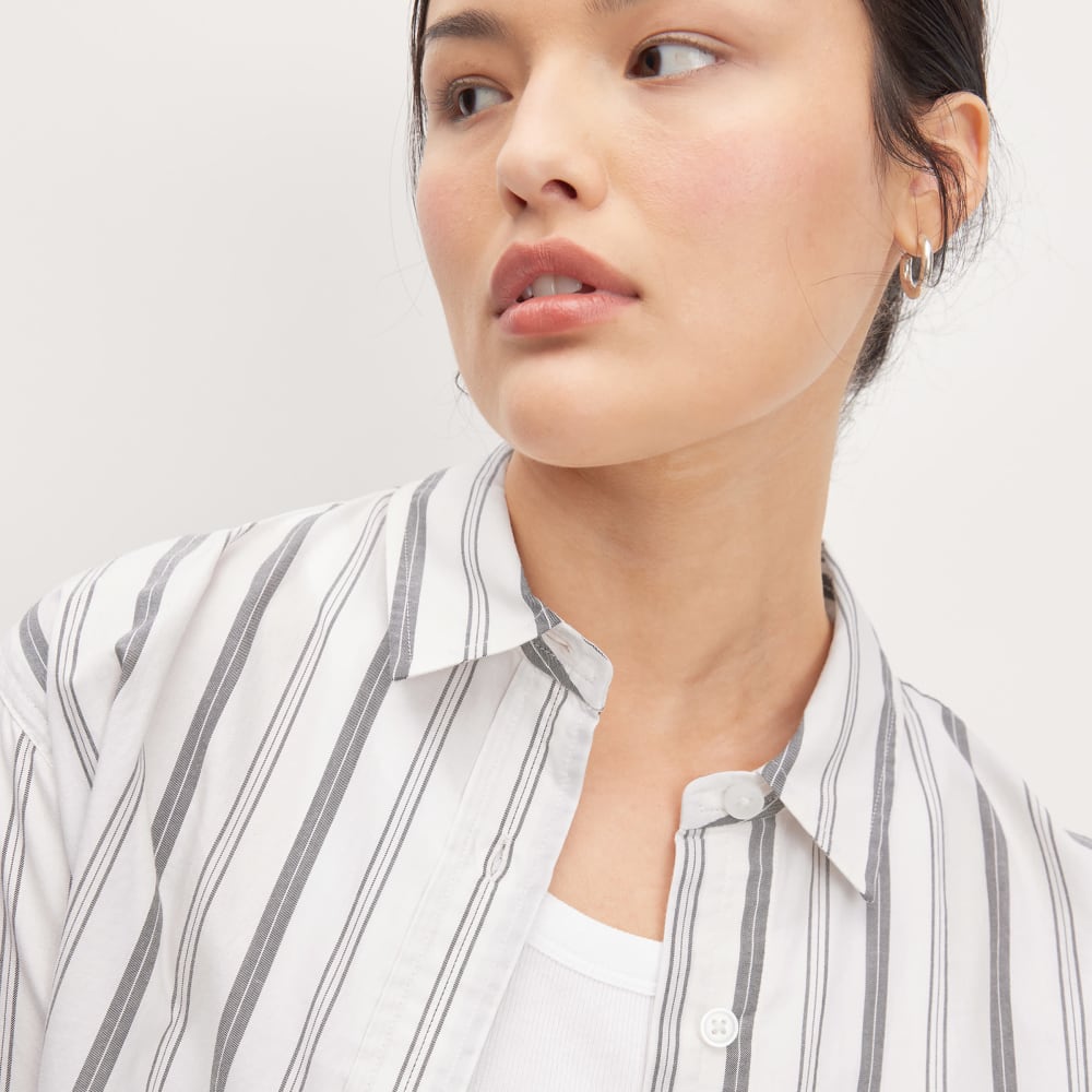 The Way-Short Shirt in Silky Cotton | Bone / Black - Image 4