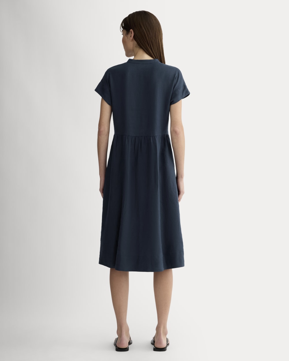 The Craft Dress in Linen | Navy - Image 3