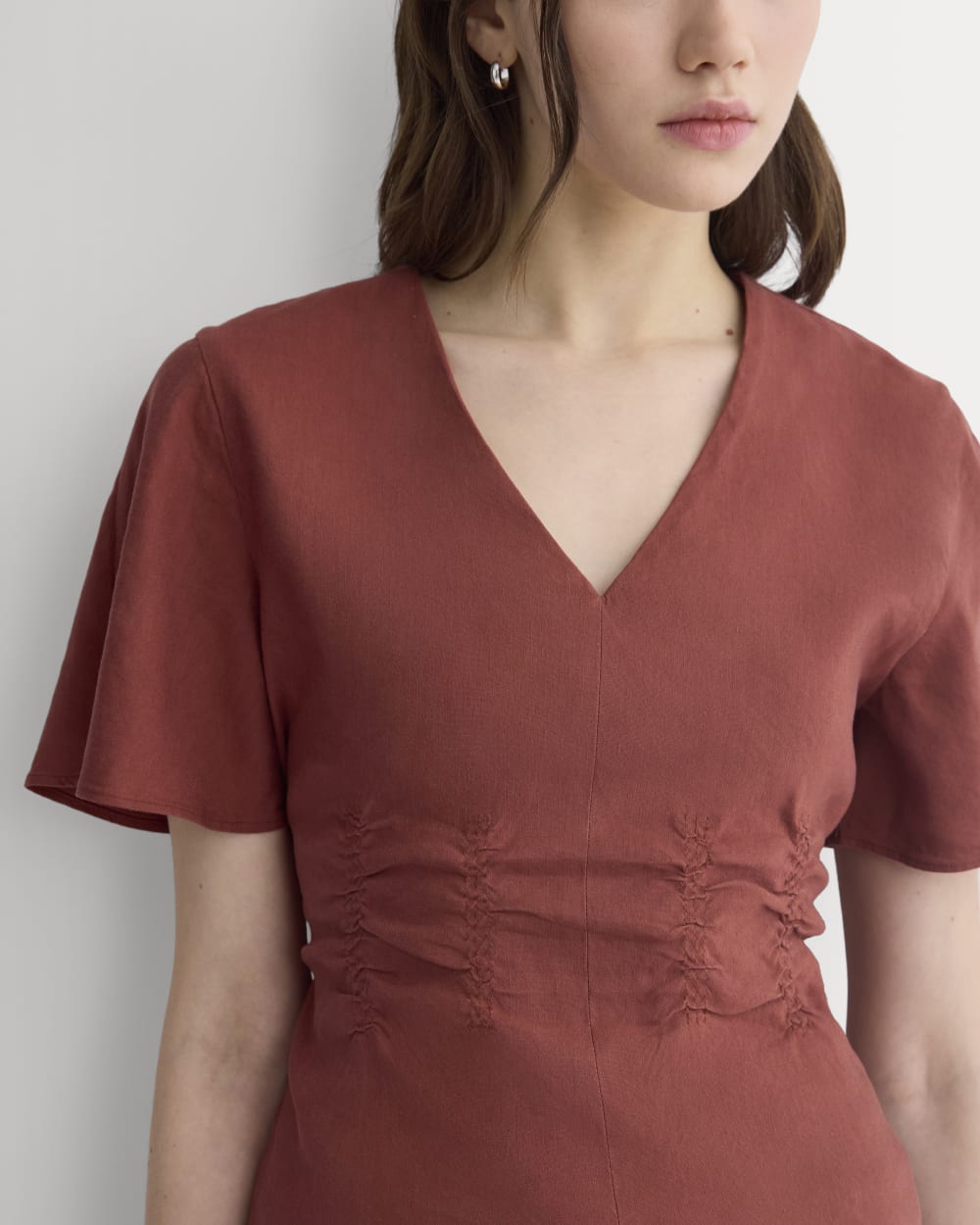 Cinched Top in Stretch Linen | Henna Red - Image 4