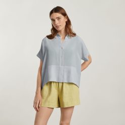 Alternative view of The Boxy Shirt in Washable Silk | Sky