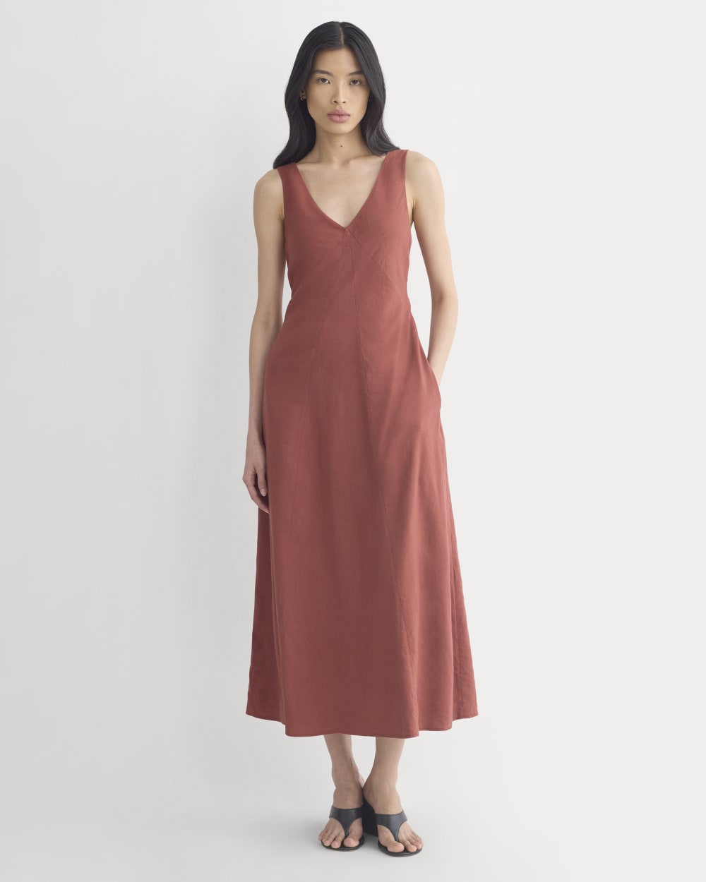 Deep V Seamed Dress in Stretch Linen | Henna Red