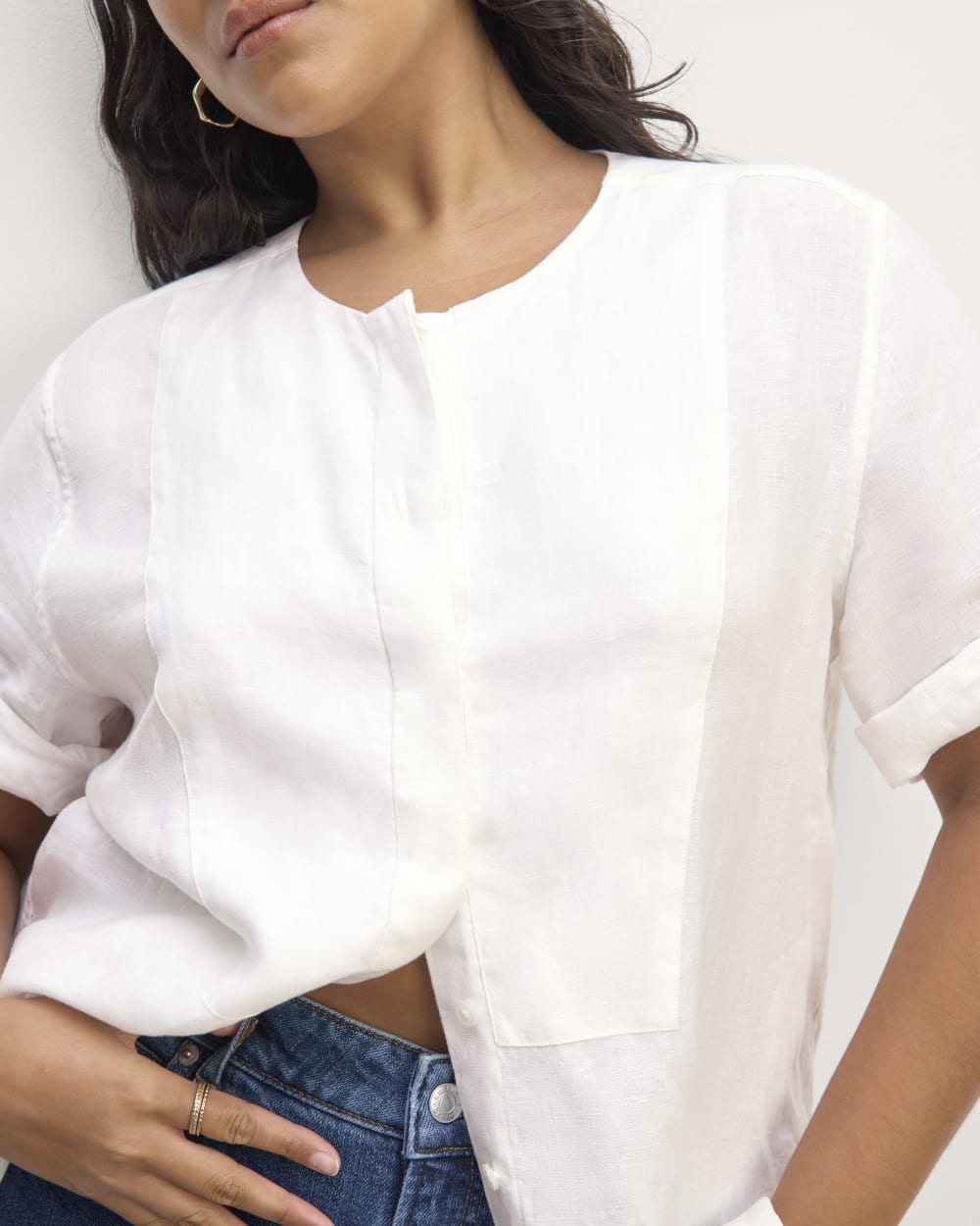 The Bib Shirt in Linen | White - Image 5