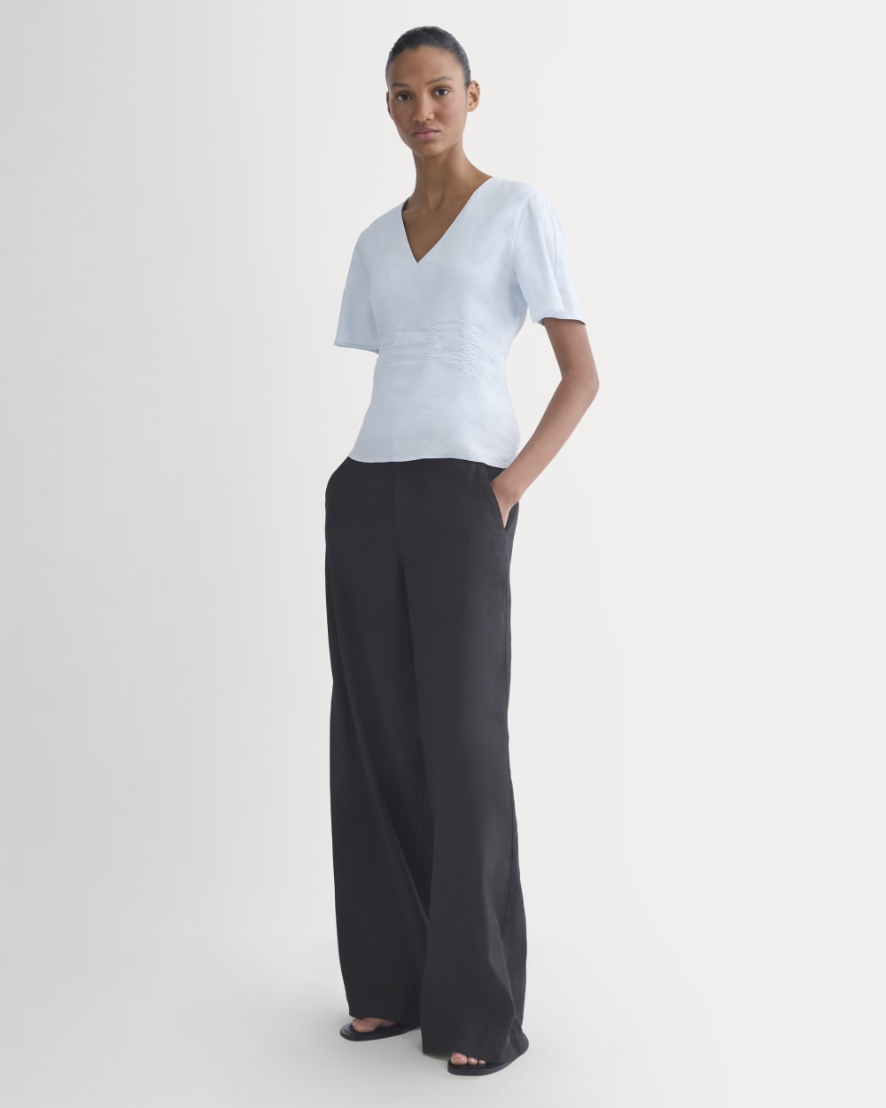 Cinched Top in Stretch Linen | Skywriting - Image 3