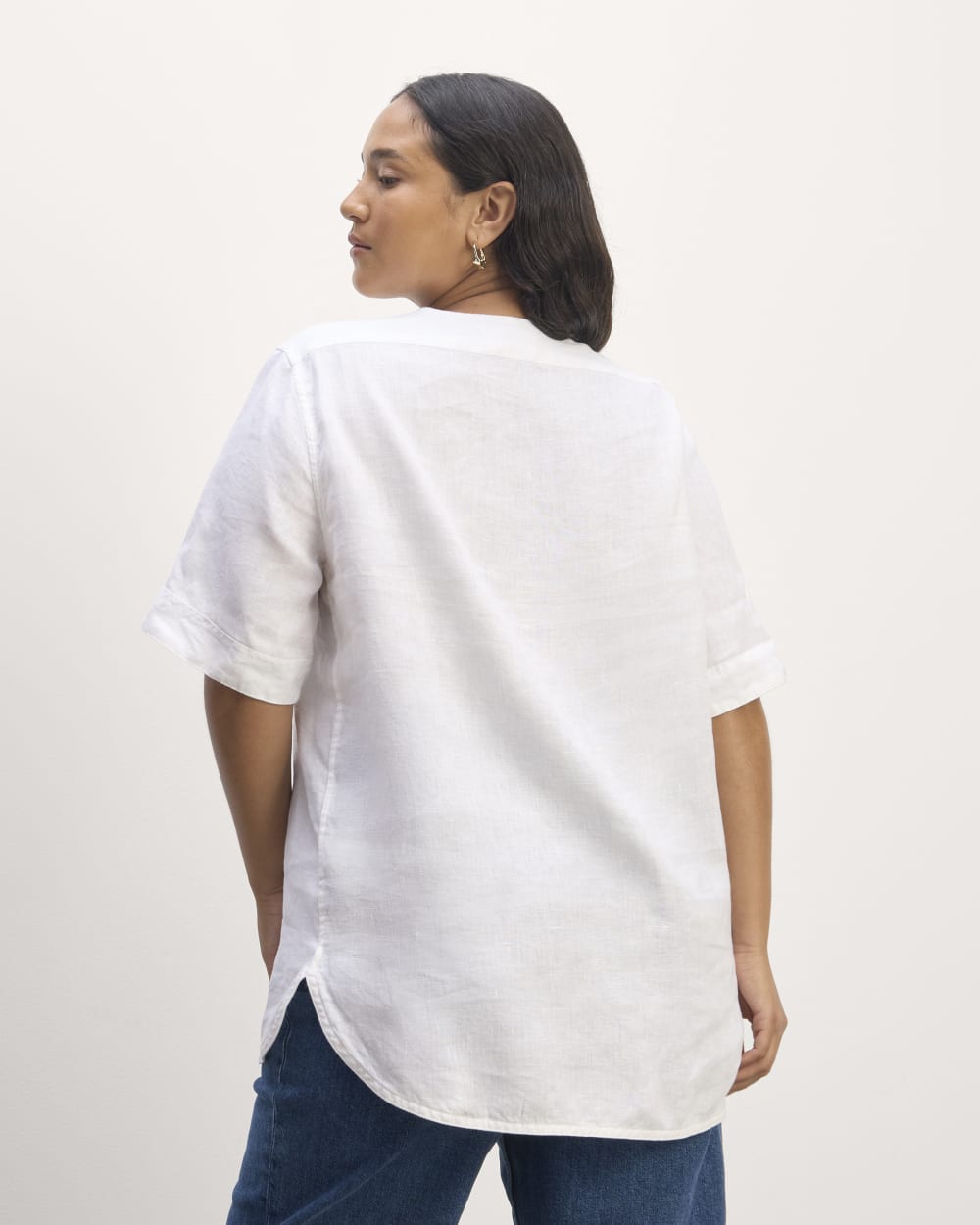 The Bib Shirt in Linen | White - Image 6
