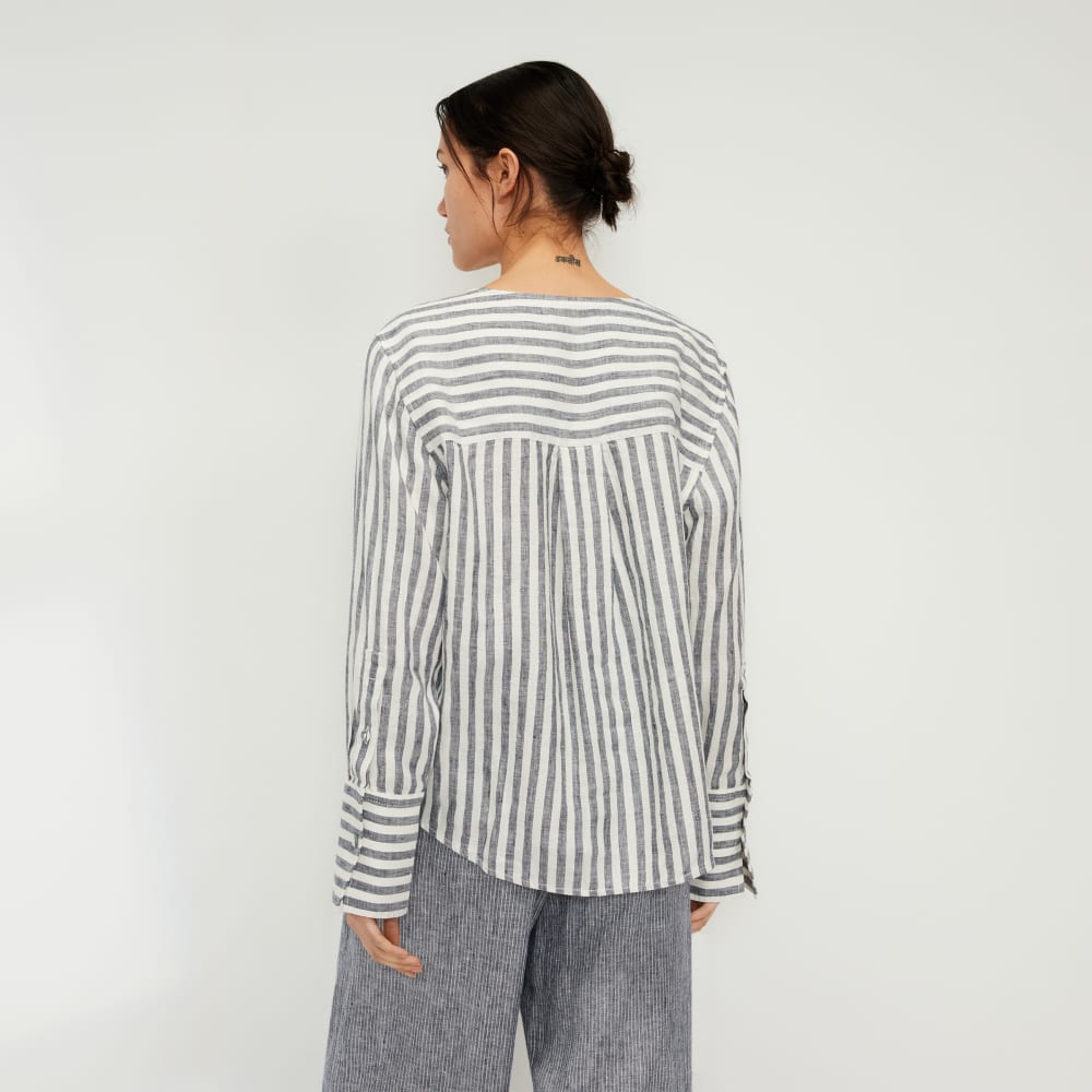 The Linen Popover Shirt | Bone/Navy - Image 3