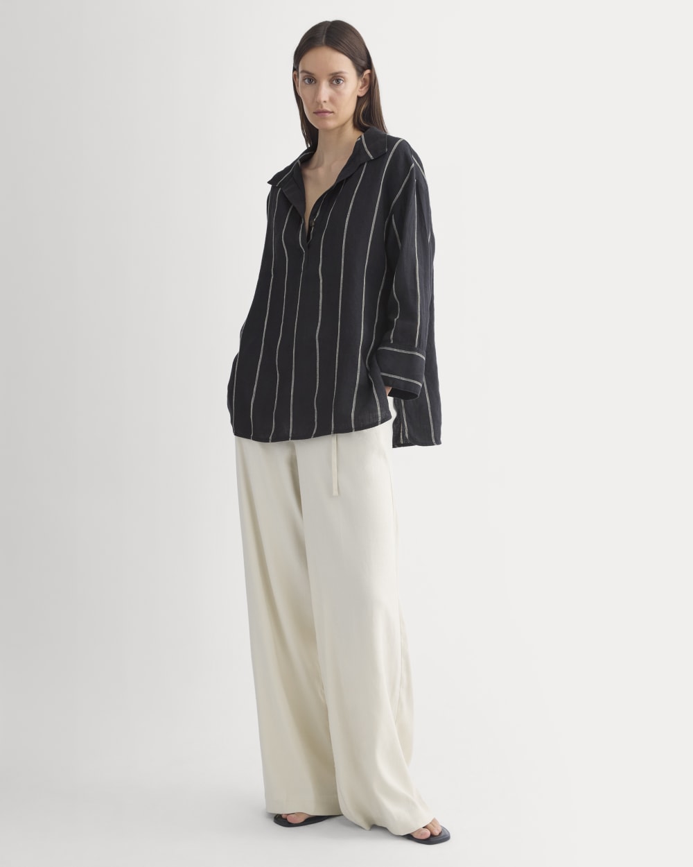 Popover Shirt in Linen | Black - Image 3