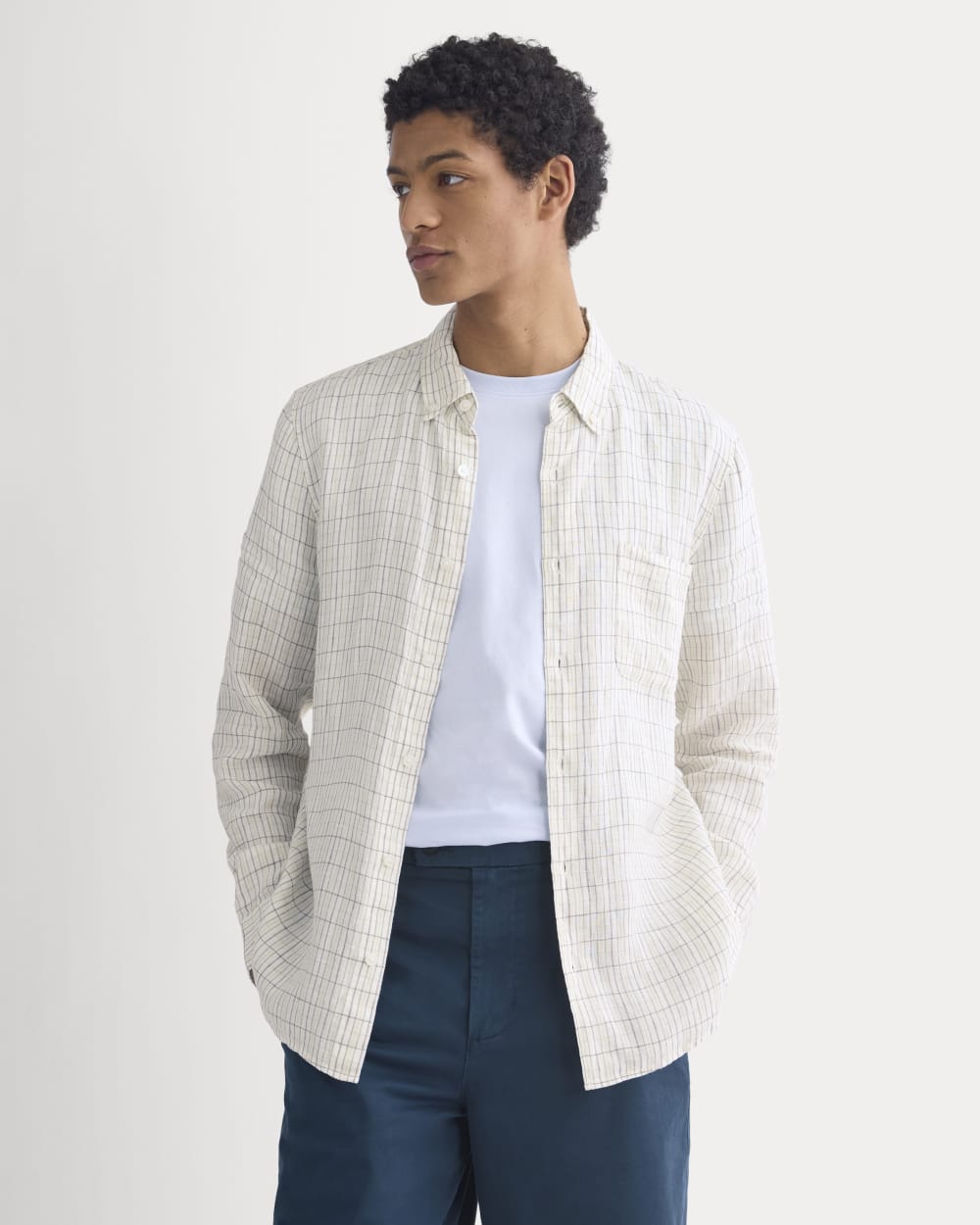 The Classic Shirt in Linen | Bone Plaid - Image 4