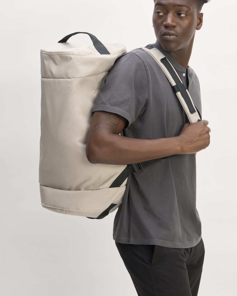 The ReNew Transit 4-Way Duffle | Warm Quartz - Image 4