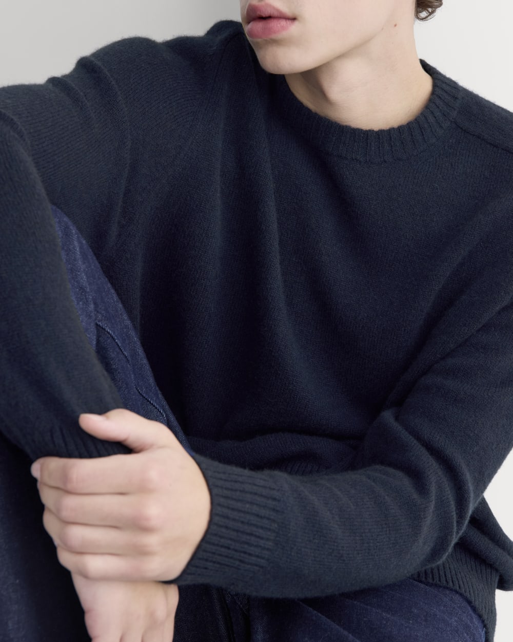 Midweight Cashmere Crew | Navy - Image 8