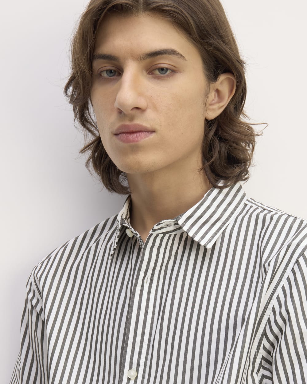 The Supima® Short-Sleeve Poplin Shirt | Optic White / Black - Image 4